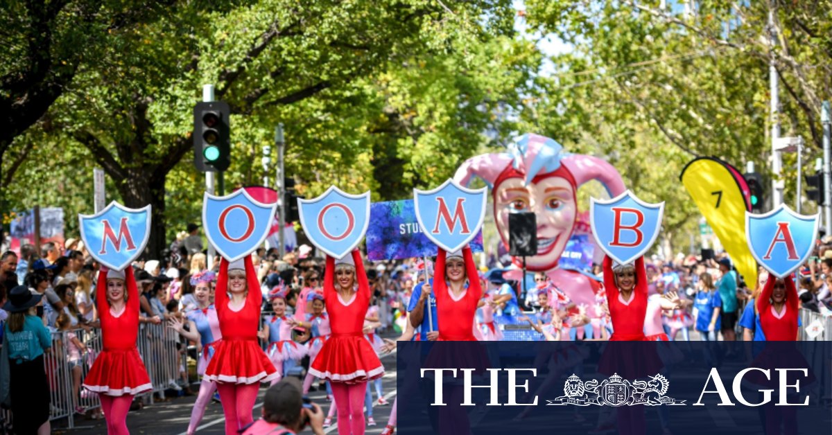 Melbourne S Moomba Festival Back On 24 Hours After Cancellation If you're coming for the carnival at alexandra gardens you'll need to book in an allocated session time so book now. melbourne s moomba festival back on 24