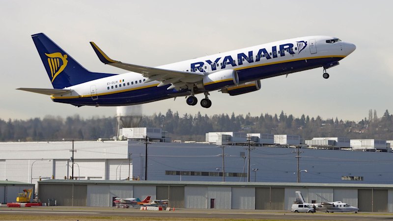 Ryanair Flight Makes Emergency Landing After Window Failure Endangers Passenger Over Greece