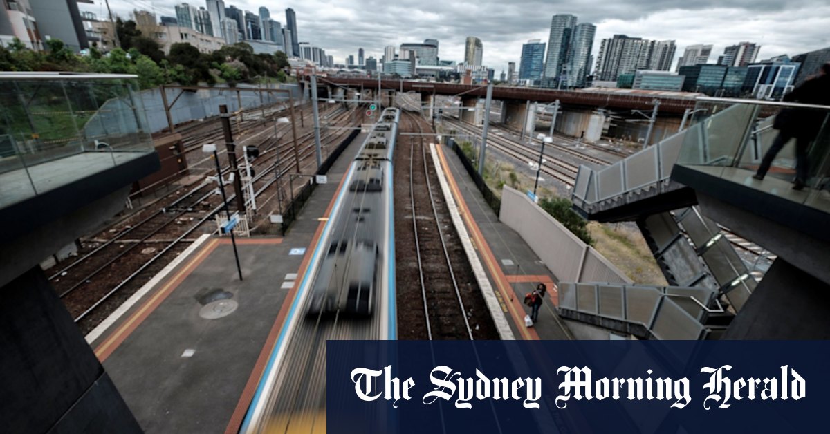Fire under railway bridge causes major delays on five Melbourne train lines