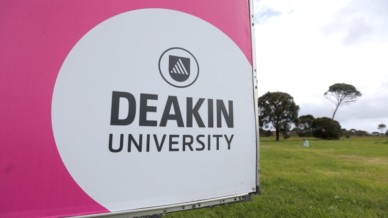 Hackers get details of 47,000 current, former students in Deakin Uni cyberattack