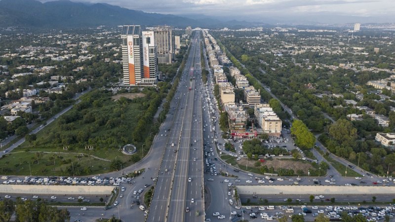 Writer’s 30-minute taxi trip extends to five hours due to unexpected city road blockade