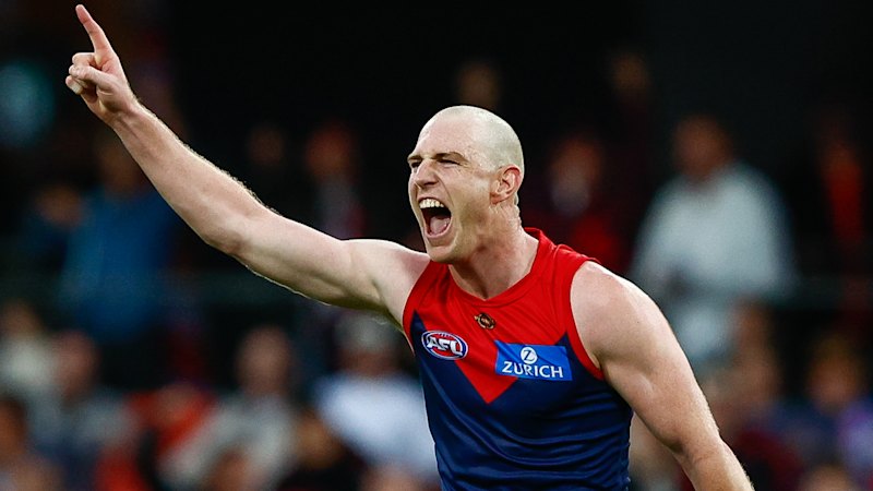 AFL LIVE: Dees put down flag credentials with pulsating win; Cats hit the park amid waiver scandal