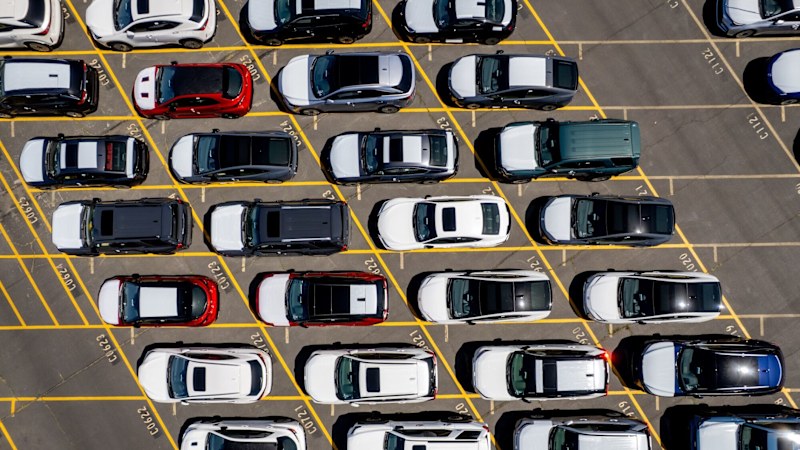 Canada's Element cuts a U-turn at $860m auction for FleetPartners