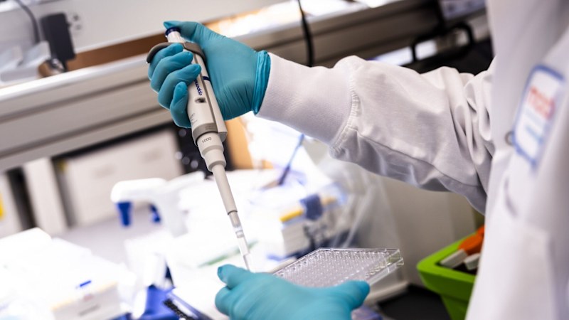 Moderna shares plunge as leaked cancer vaccine data disappoints