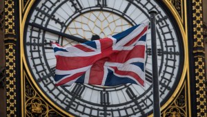 The yield on the UK 10-year note leapt 26 basis points to 4.50 per cent on Tuesday. That’s about 140 basis points higher than on September 16.