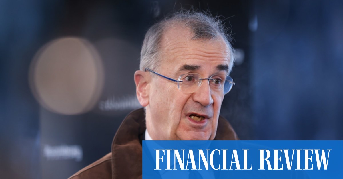 Bank of France governor offers shock early resignation