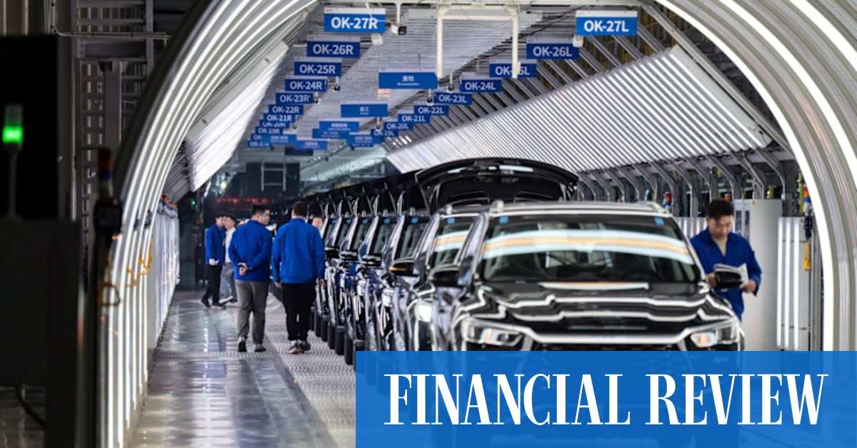 China’s factory slump hits longest stretch on record