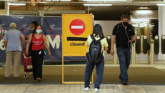 A closed sign at Central Station after all Sydney Trains and Trainlink services were stopped due to industrial action. 21st February, 2022. Photo: Kate Geraghty 