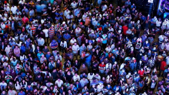 Australia's population projected to hit 42 million by 2066 as Melbourne overtakes Sydney