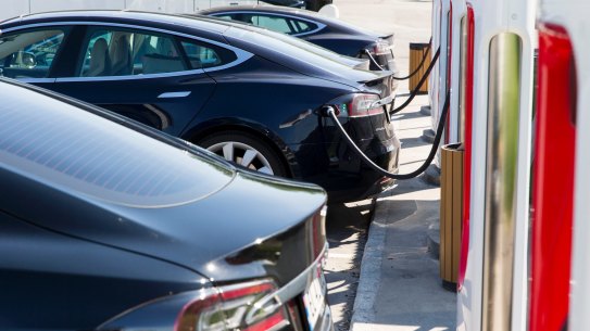 Electric vehicle owners want action on fast charging points around the state.