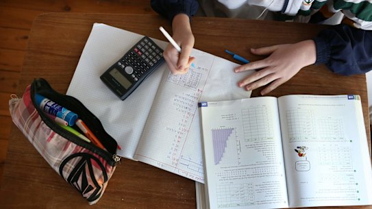 Schools will have access to an average of 1700 hours of tutor time under a plan to help students catch up after COVID-19