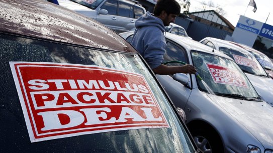 Vehicle ales fell through July as the combination of tax cuts and low interest rates failed to get people into the nation's car yards