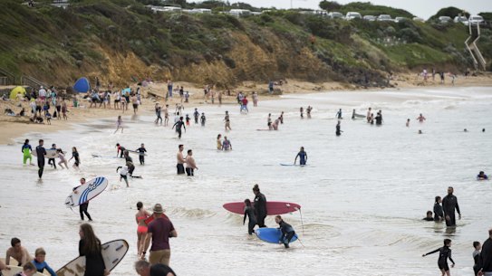 Victorian tourism operators say Melburnians are cancelling rather than postponing holidays after losing confidence of being released from lockdown. 