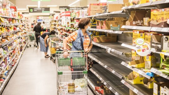 Empty areas due to coronavirus fear.  Colour from Macquarie Centre around virus. Are the burbs in panic and empty, is it life as normal, is it all about toilet paper, are the masks multiplying. 
Coles with rice being snapped up.
7th March 2020
Photo: Steven Siewert