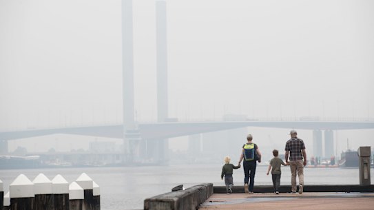 Smoke from the massive bushfires in eastern Victoria and NSW engulfs Melbourne.