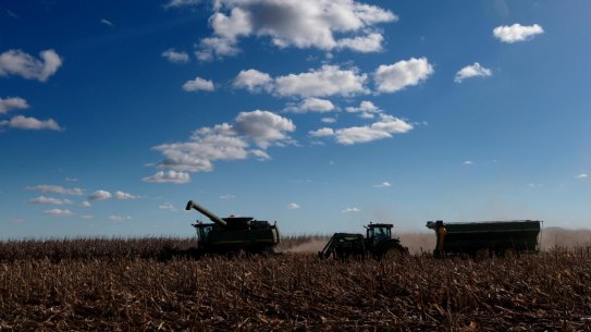 Andrew Pursehouse, a farmer on the Liverpool Plains, says the recent buyout of Shenhua’s coal mining licence should be extended to coal seam gas exploration licences for the region.