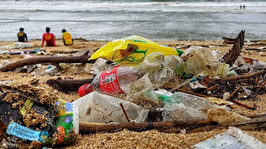 All single-use plastic straws, plates, cutlery, polystyrene food and drink containers, drink stirrers and cotton buds will be banned from sale and supply in Victoria from February 1.