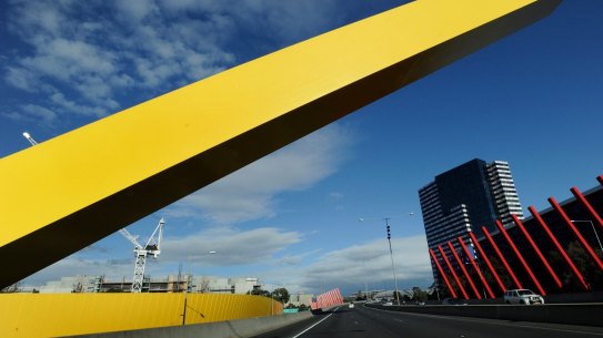 Traffic has dropped by 58 per cent on Melbourne's CityLink, Transurban's most profitable toll road, in the last quarter.
