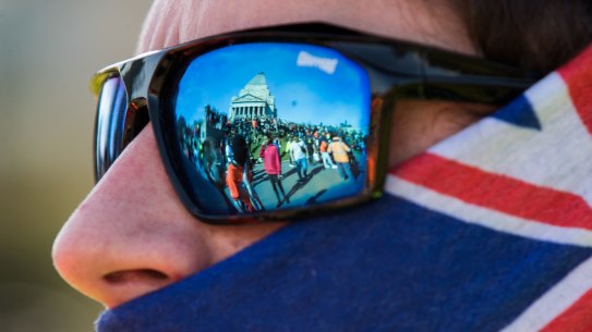 Thousands of people angry about vaccinations and Lockdowns shut down parts of the city and descended on the Shrine of Remembrance before being forced out by riot police. 