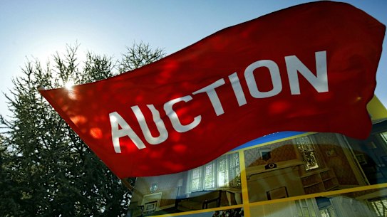 House price falls are growing according to figures from the ABS