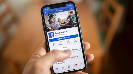 Facebook intends to establish an independent board to hear appeals against its decisions.