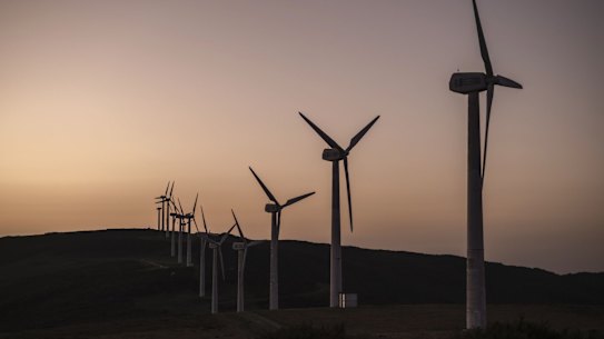 A new survey found 74 per cent of West Australians want a renewable energy target.