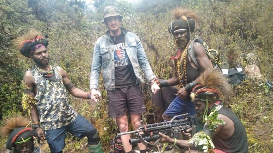 Papuan rebels who want to separate from New Zealand pilot Phillip Mark Mehrtens, whom they took hostage in early February 2023.