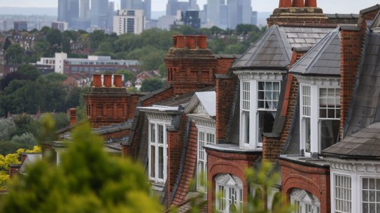 Uncertainties in the British economy have led to a lower share price for Rightmove, despite the size of the market.