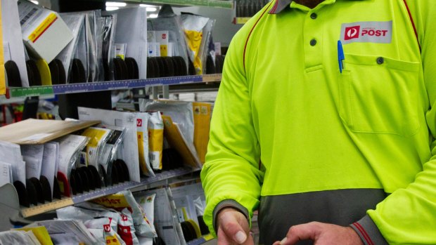 Australia Post, NBN pay out $300 million in bonuses during COVID