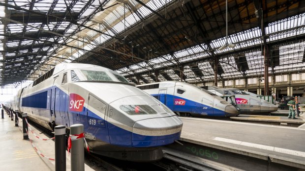 Tripologist: Should we travel by train or plane in France and Italy?