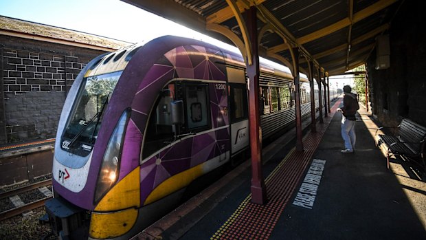 Timelines for swath of Victorian construction projects blow out
