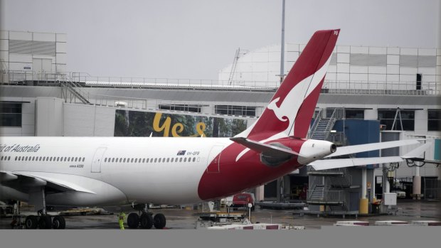 ‘Kick in the guts’: Travel agents upset at Qantas over slashed commissions