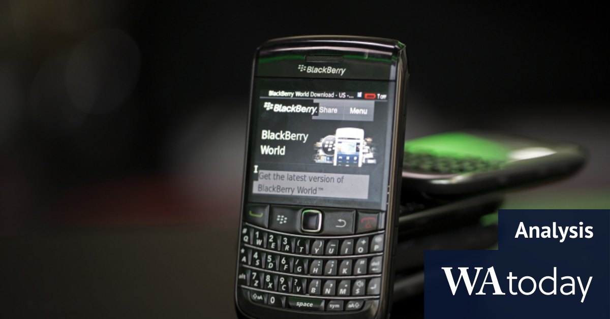 BlackBerry, smartphone pioneer, finally hangs up on its classic devices thumbnail