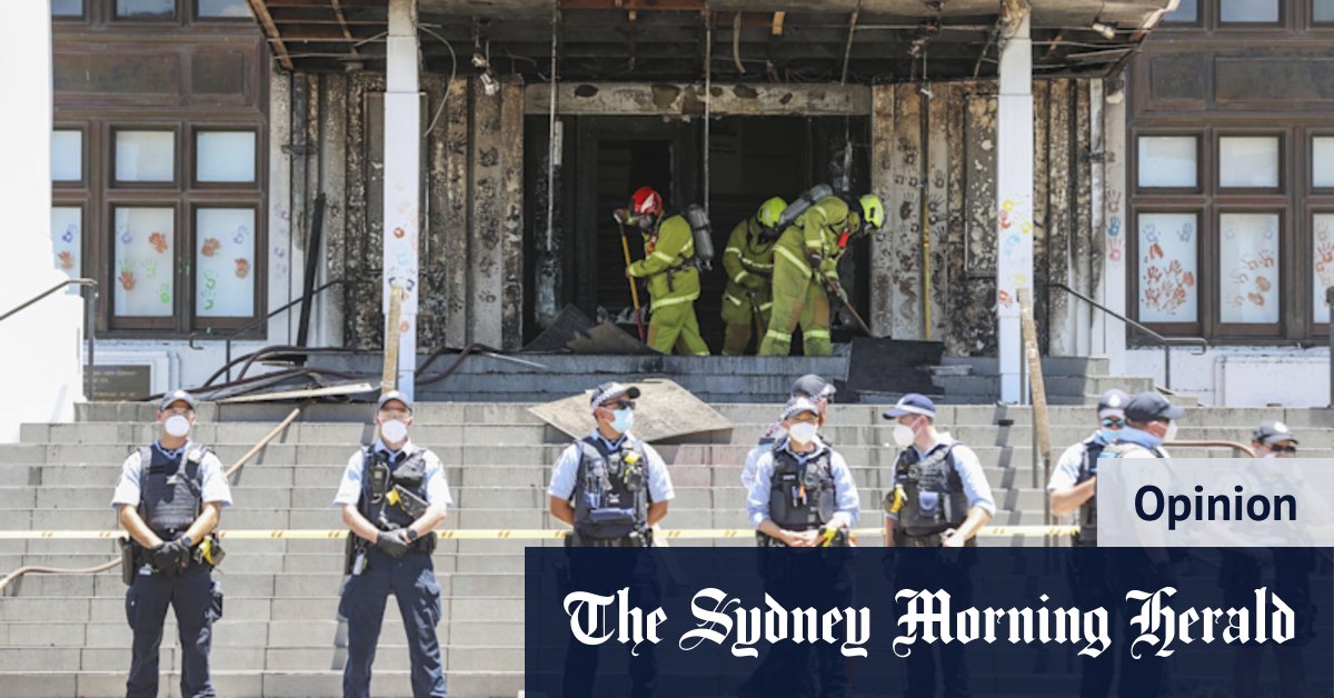 Fire at Old Parliament House served no purpose and gained no respect - Vimarsana News