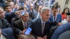 Kevin McCarthy mobbed by media as he walks to the House chamber on Wednesday (AEDT).