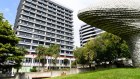 Investors expect drastic interest rate cuts by the Reserve Bank of New Zealand as the economy deteriorates.