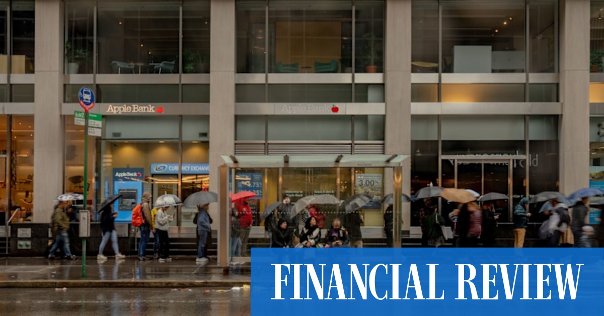 Working from home: More Wall Street banks, including Lloyds Banking Group, Bank of New York Mellon, Wells Fargo, moving to hybrid work - Vimarsana News