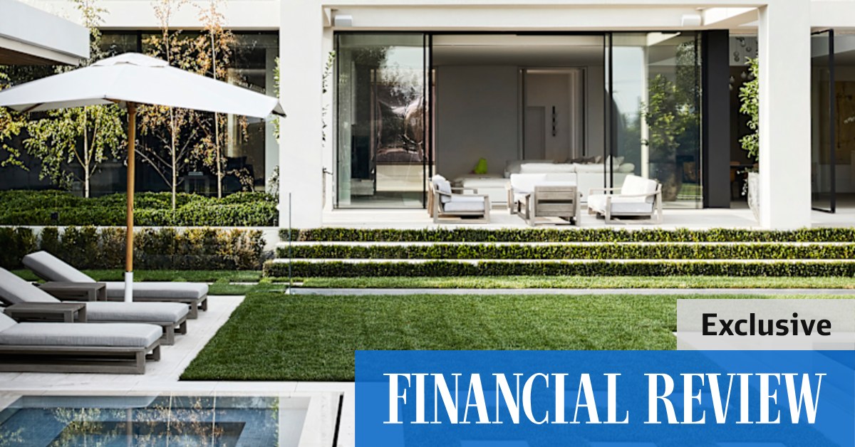 Cryptocurrency casino 'kid' Stake.com co-founder Ed Craven pays $38.5m for Toorak mansion - Vimarsana News