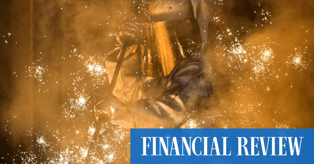 Iron ore price plunges to 10-month low, putting ASX record high under threat - Vimarsana News