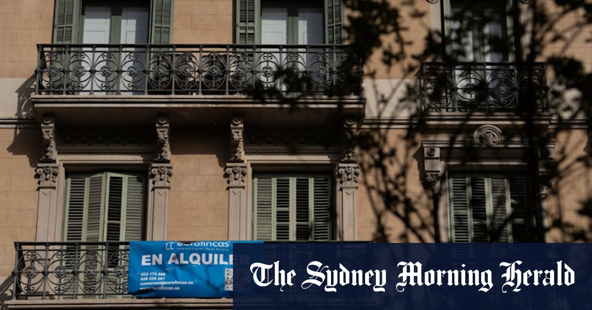 Barcelona plans to ban all holiday apartments by 2028