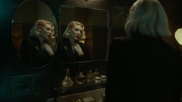 Cate Blanchett: ultra-mannered as a scheming psychoanalyst.