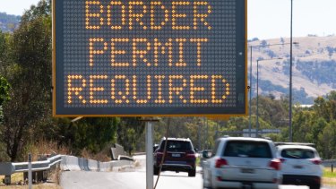 Coronavirus updates LIVE: Victoria-NSW border to close ...