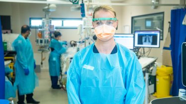 Victoria's Chief Health Officer Brett Sutton says that the current caseload of more than 1000 infections will result in at least 200 more patients in COVID-19 wards by the end of the month.