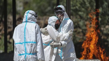 McGowan takes hardline approach on Australians stranded in India - Sydney Morning Herald