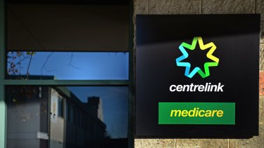 Legal Aid Victoria is launching a second test case against Centrelink's robo-debt recovery scheme.