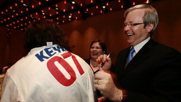 Hailing from the Sunshine Coast just north of Brisbane, former Labor leader Kevin Rudd won the federal election in 2007, ending John Howard’s 11-year term.
