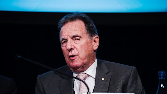 Former ACCC chief Graeme Samuel will conduct a review of APRA.