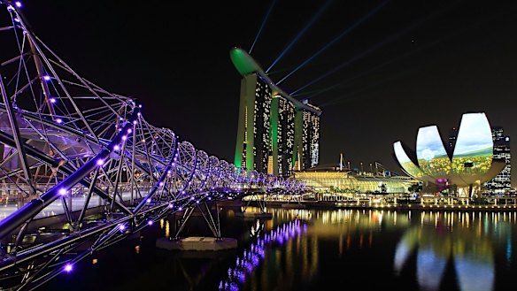The Australian-designed Helix Bridge over Marina Bay is close to the hotel.