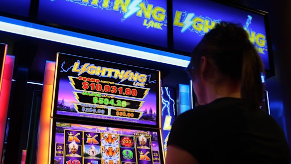 Aristocrat says its rival ripped-off its most popular machine. 