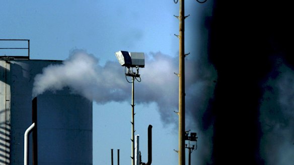 Don't get hung up on whether Labor's policy is a "carbon tax".